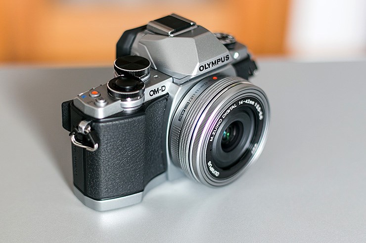 Olympus OM-D E-M10 (3).jpg